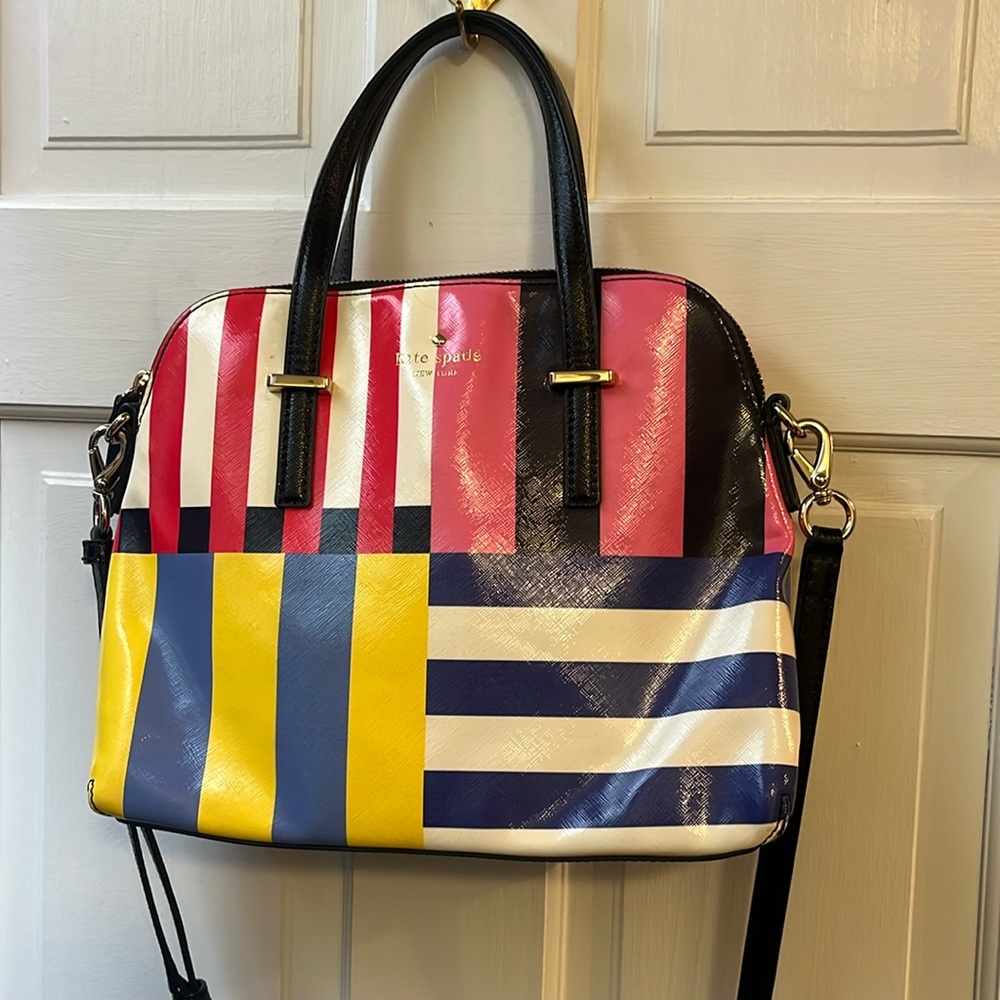 Cross body Kate Spade purse, colorful, long strap